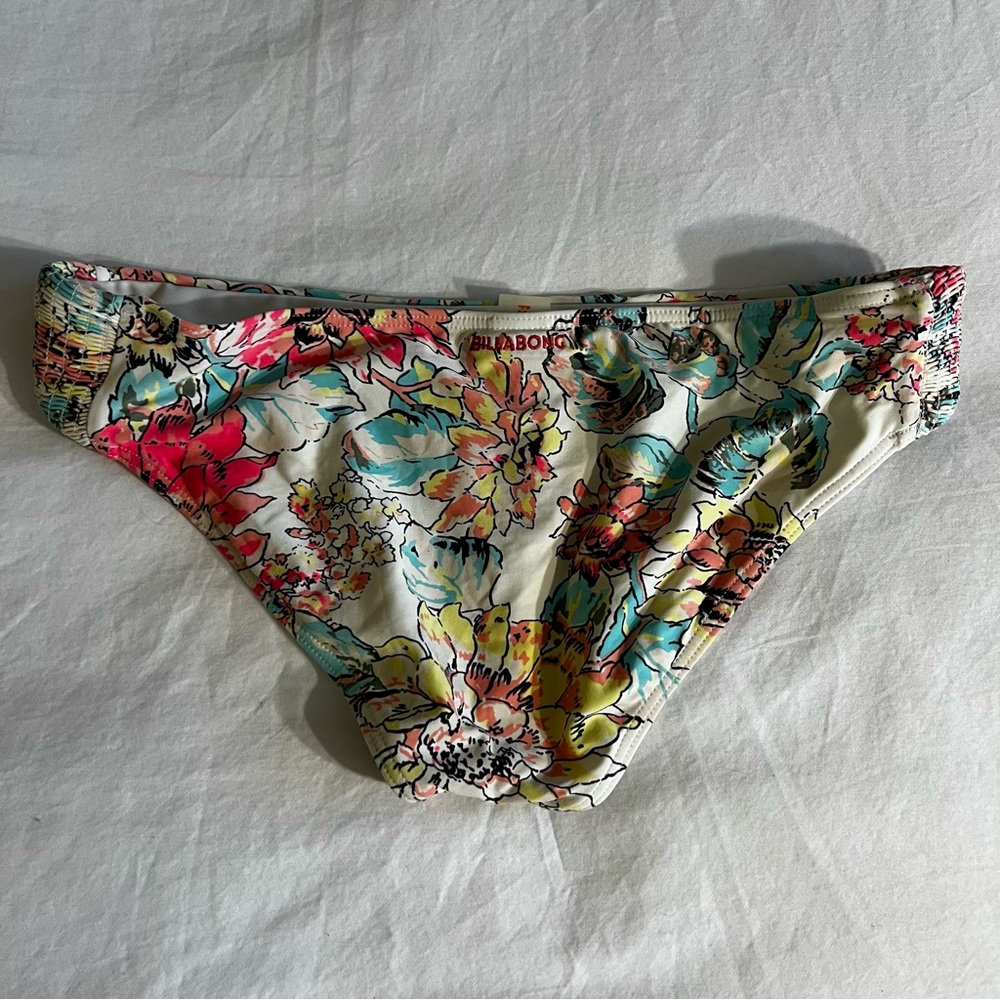 Swim suit bottoms